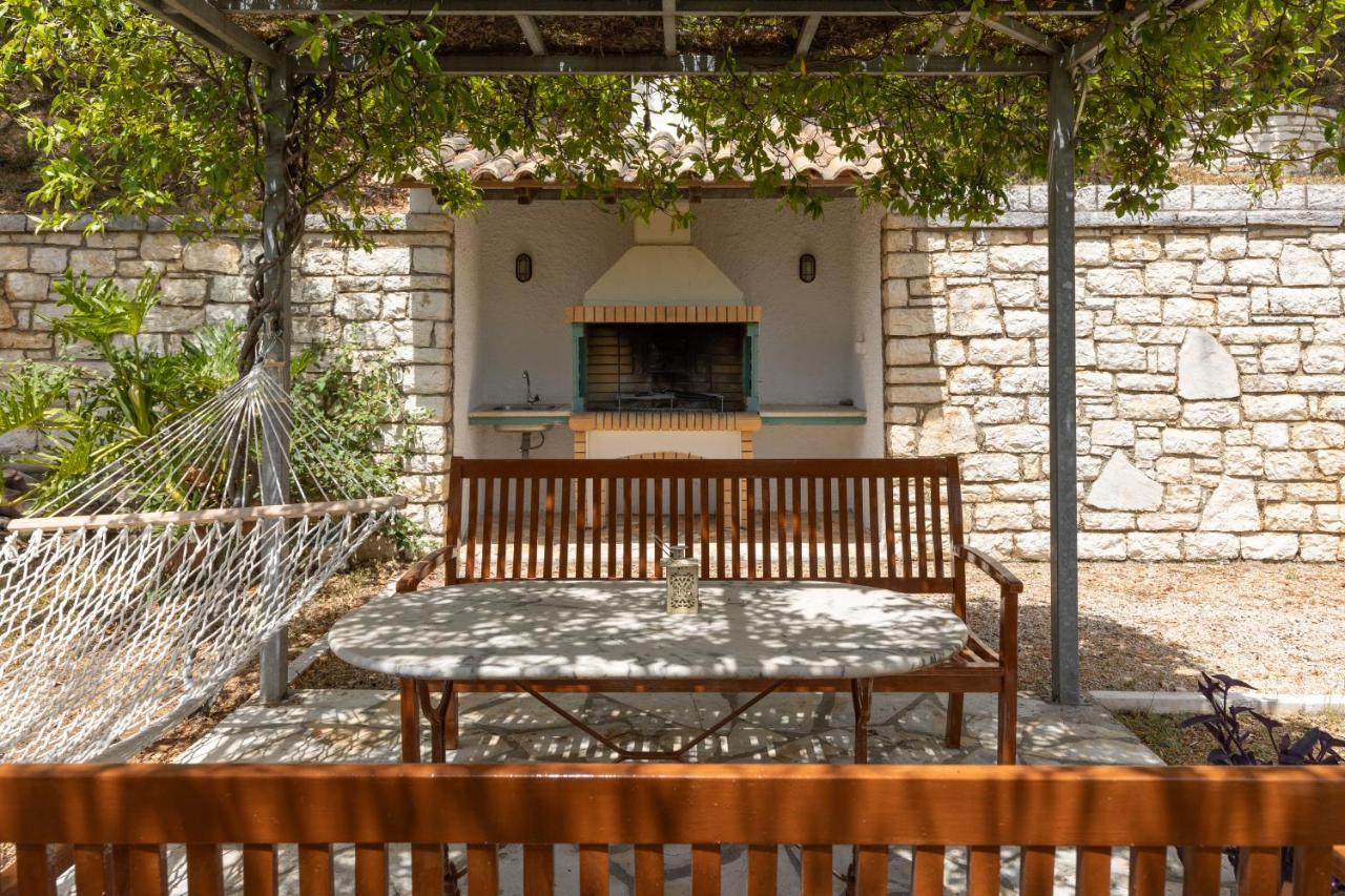 Villa Melissonia Agios Stefanos  Exterior foto